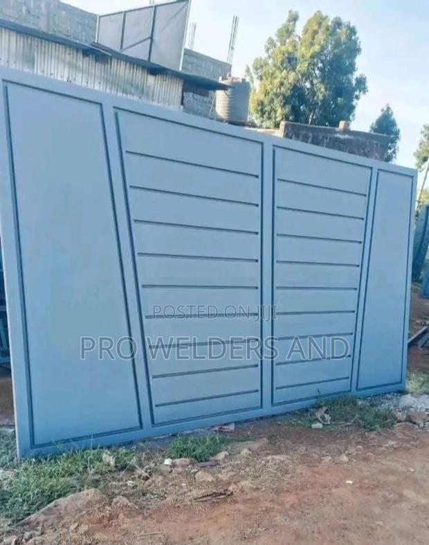Custom Steel Sliding Gates Available