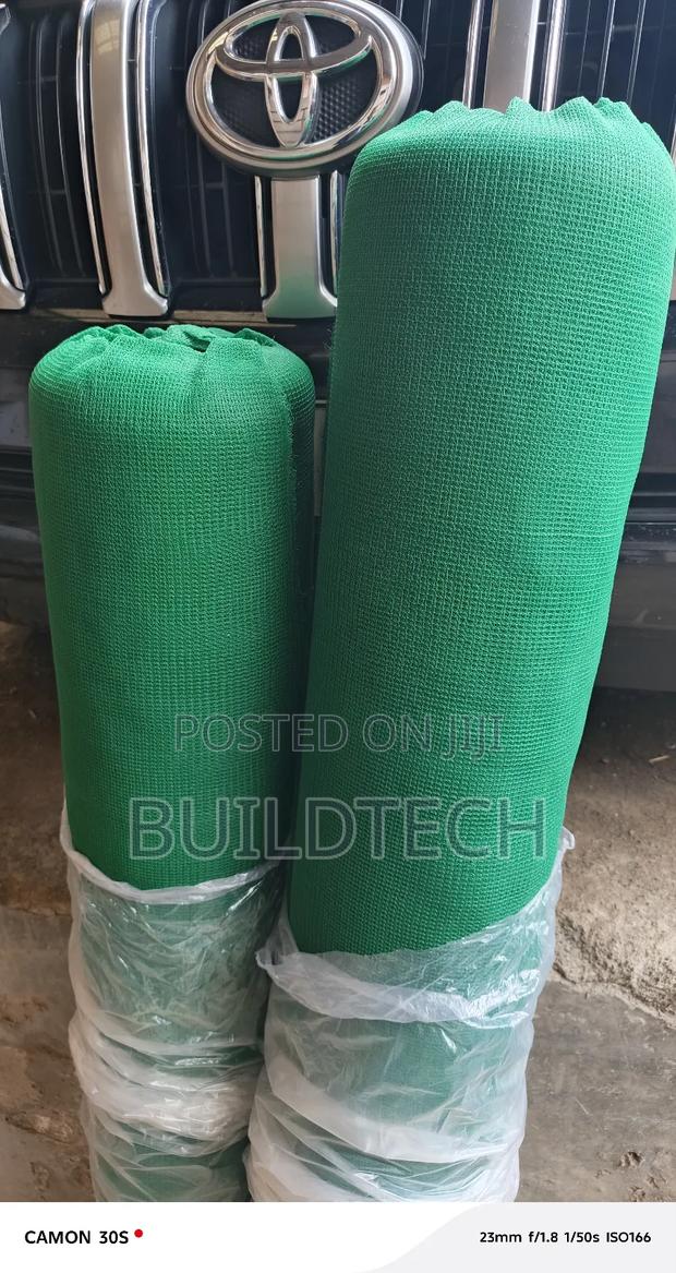 Dark Green Construction Netting for Sites - main view