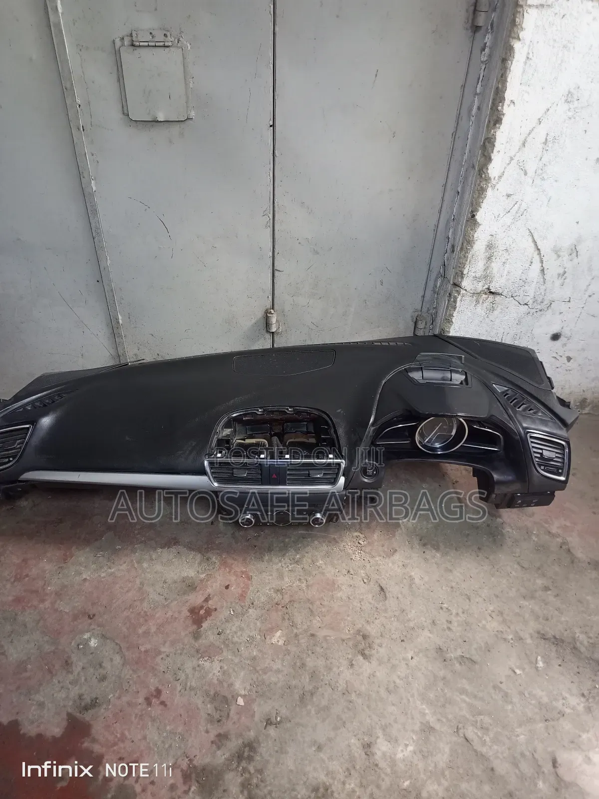 Mazda Axela Dashboard