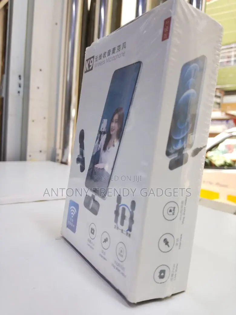  Wireless Lavalier Mic One-to-Two for Vlogging
