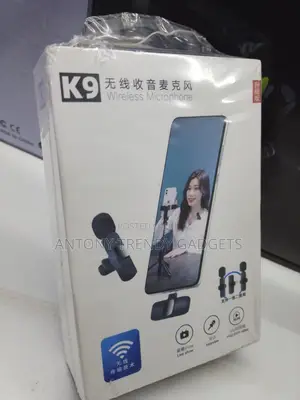  Dual Wireless Microphone for Live Interview Vlog