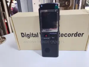 8gb Digital Voice Recorder With Usb Cable & Earphones