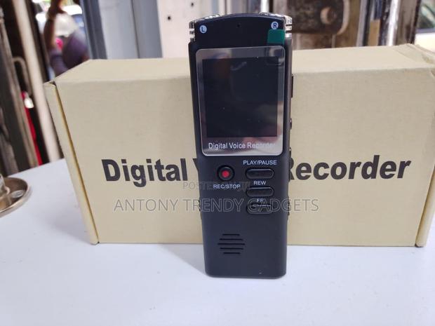 8gb Digital Voice Recorder With Usb Cable & Earphones - thumbnail 3