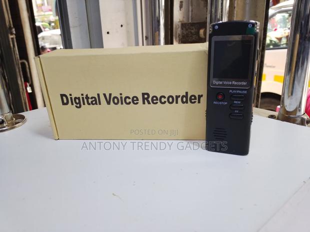 Digital Voice Recorder (8gb) With Accessories - thumbnail 3