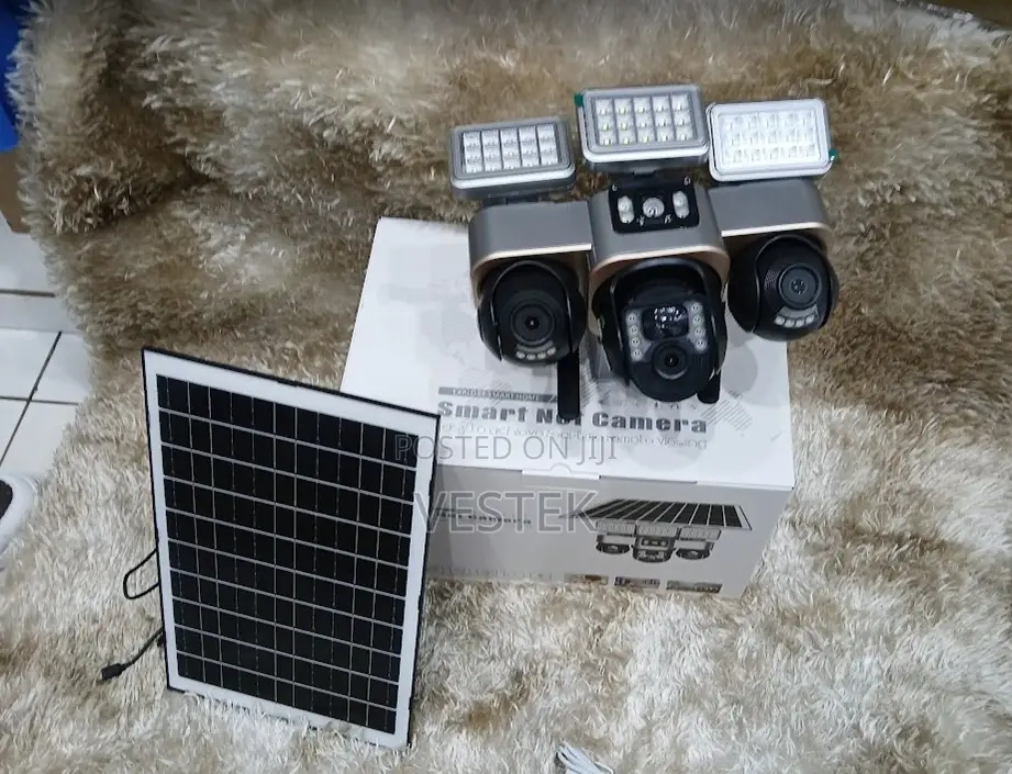 V380 Triple Lens 4g Solar Powered CCTV Camera With Streetlights