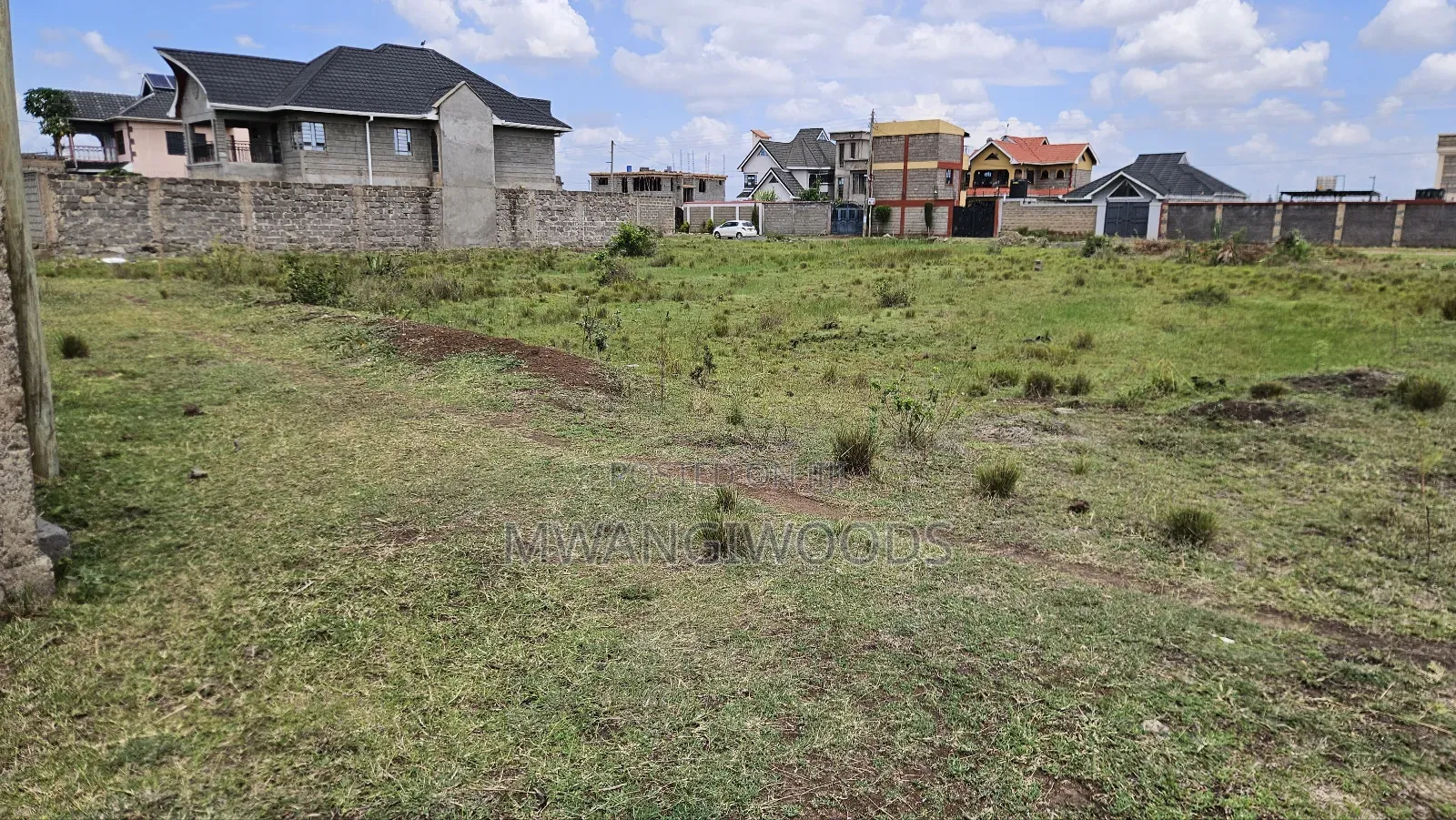 50x100 Juja Plot 5km From Thika Rd Flyover. Ready Title, Clean Water.