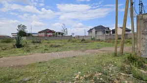 50x100 Juja Plot 5km From Thika Rd Flyover. Ready Title, Clean Water.