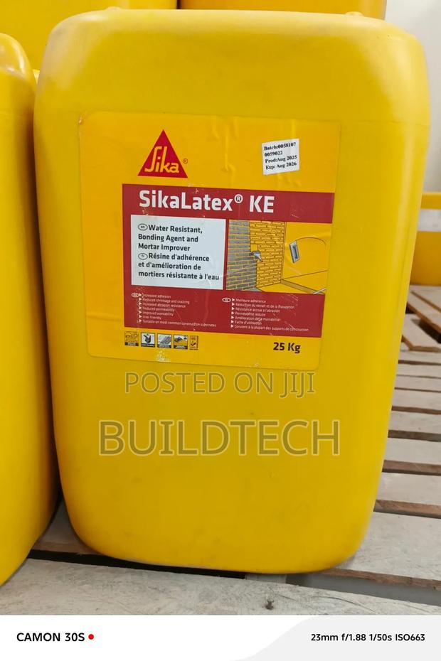 Sika Latex / Latex Guard / Bonding Agent - main view