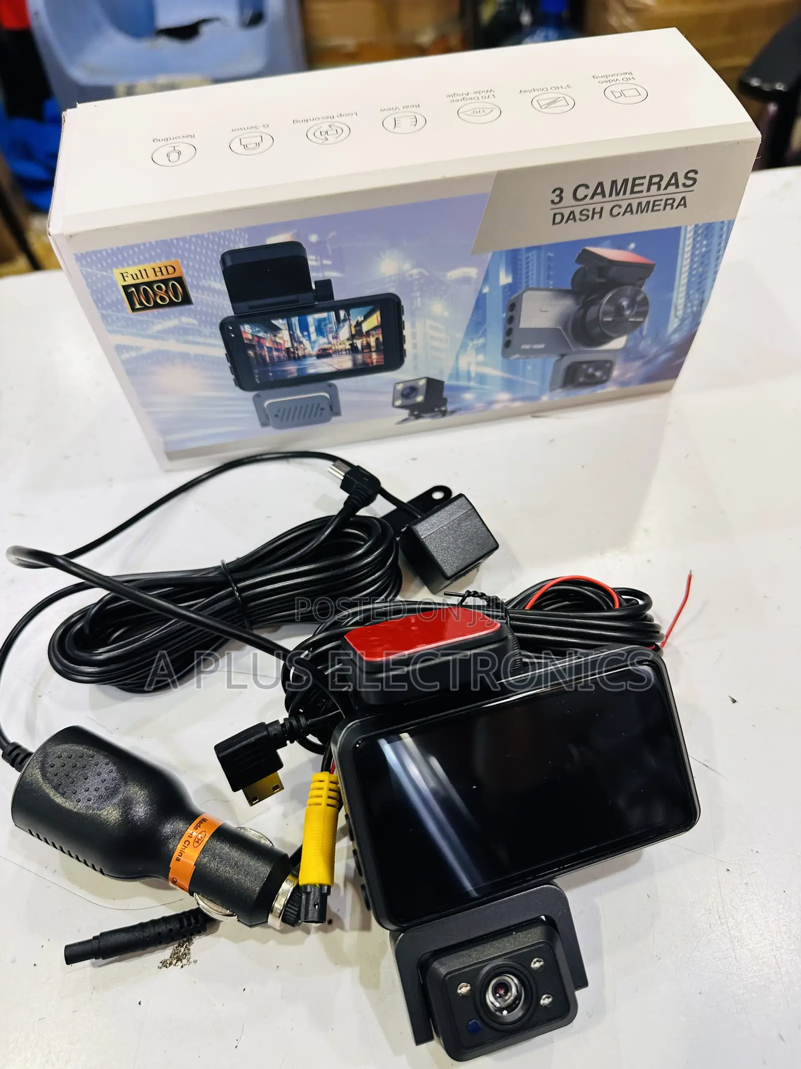 Dash Camera Y06 – Reliable Car Driving Recorder