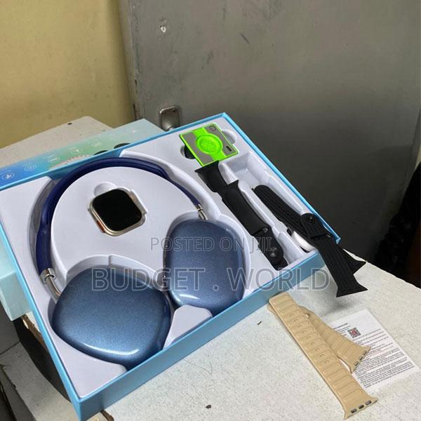 Blue Smart Watch It40 With Headphones, 4 Straps and Bluetooth - main view