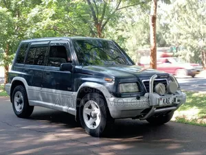 Suzuki Escudo 2000 Blue