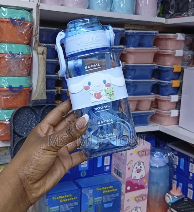 My Melody-Themed 600ml Plastic Water Bottle With a Strap Flip-Top Lid. - thumbnail 2