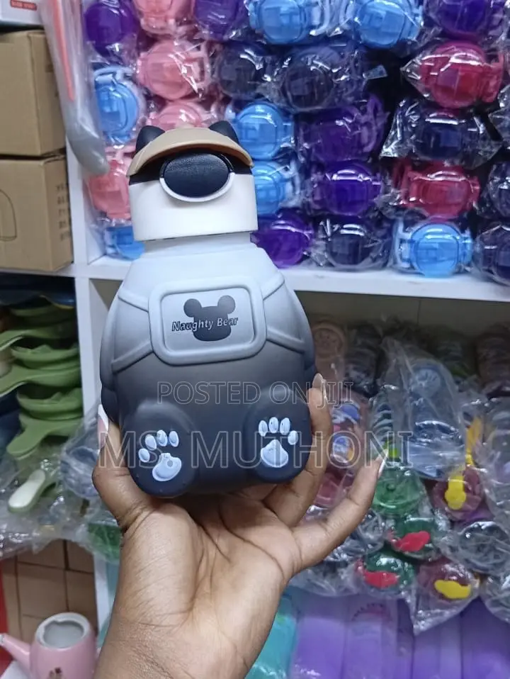Kids Naughty Bear Water Bottle 780 Ml