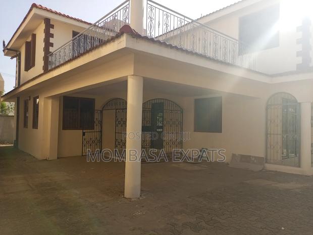 4bdrm Villa in Nyali for rent - thumbnail 10