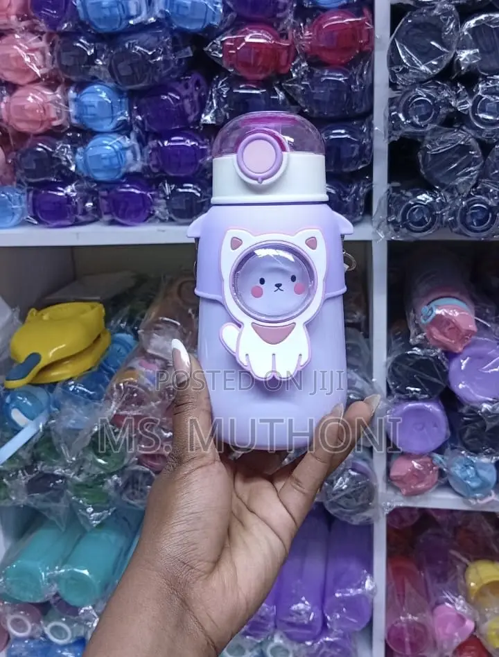 700 Ml Kawaii-Style Bear Water Bottle,