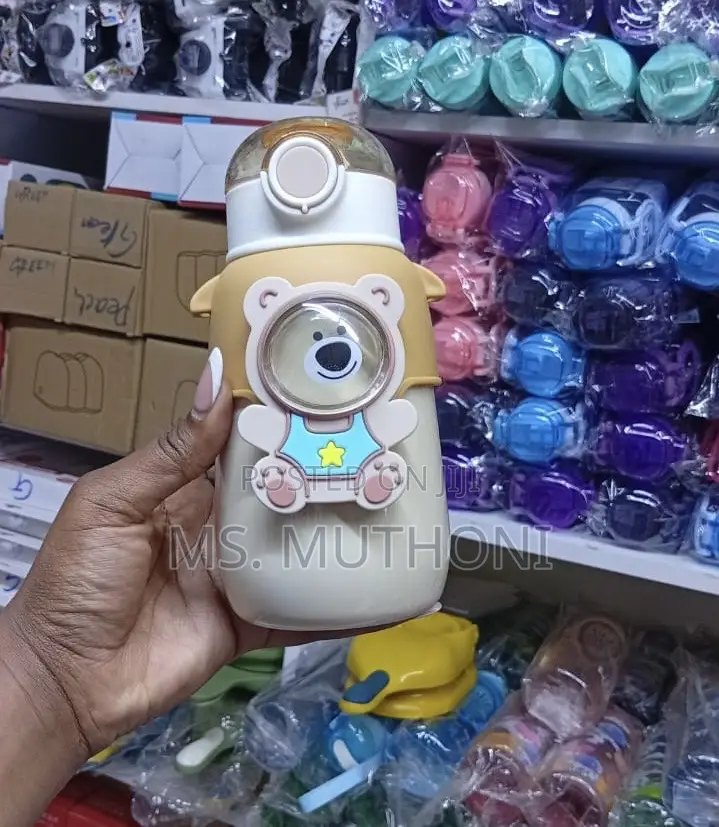 700 Ml Kawaii-Style Bear Water Bottle,
