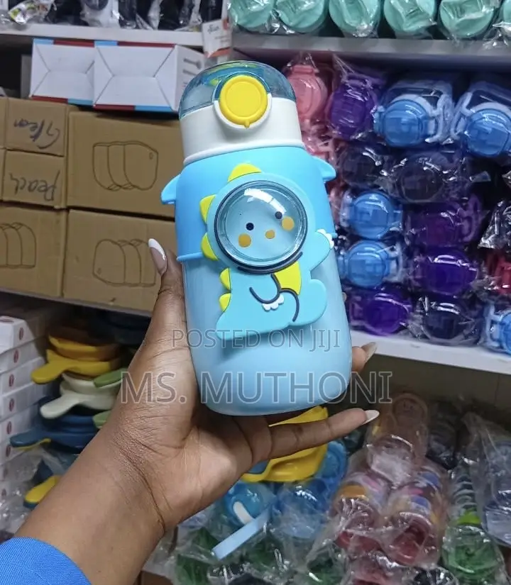 700 Ml Kawaii-Style Bear Water Bottle,