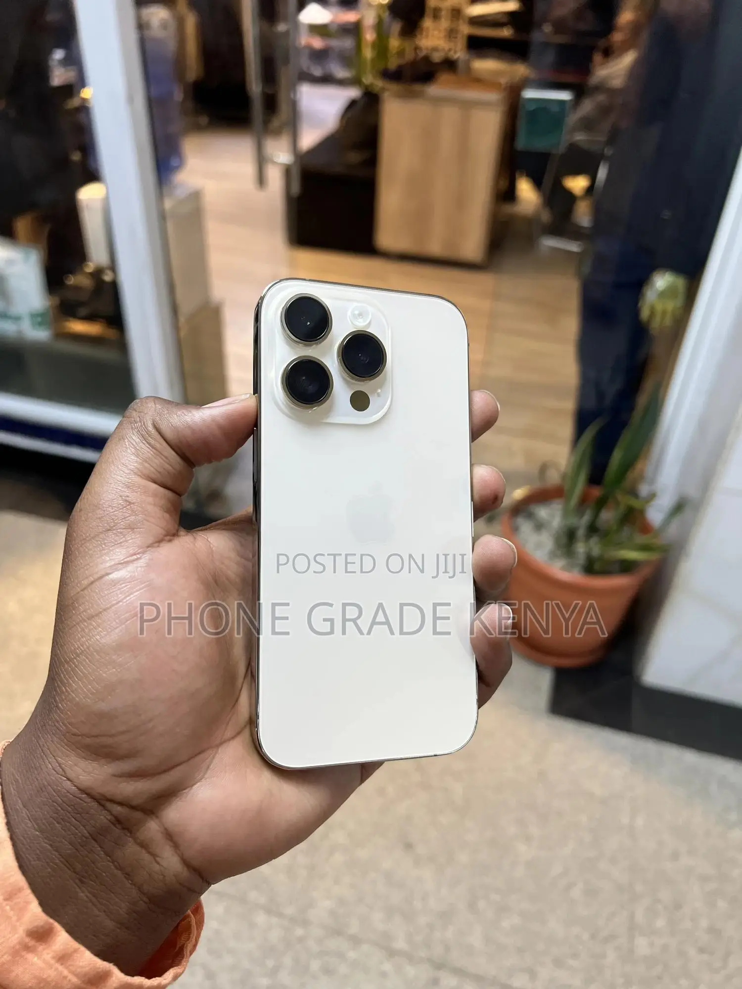 New Apple iPhone 14 Pro 256 GB Gold