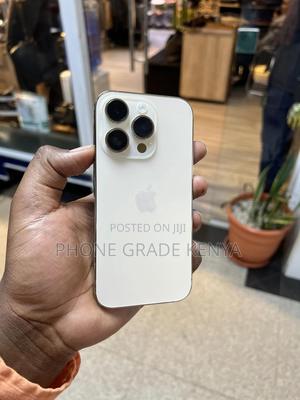 New Apple iPhone 14 Pro 256 GB Gold - main view