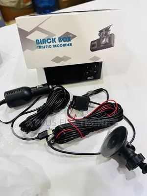 Dash Camera C309 Blackbox With 3 Cameras Wifi Connectivity