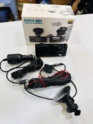 Dash Camera C309 Blackbox Triple Camera System With Wifi