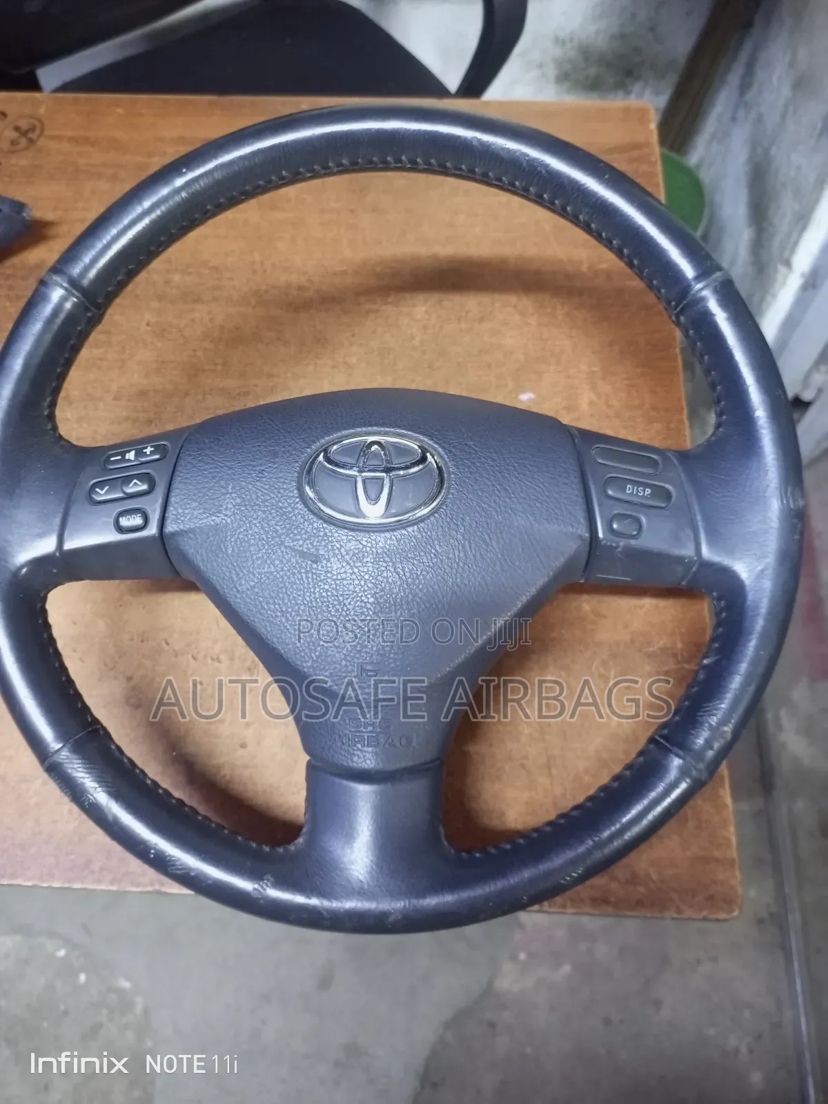 Harrier 240 Steering Wheel
