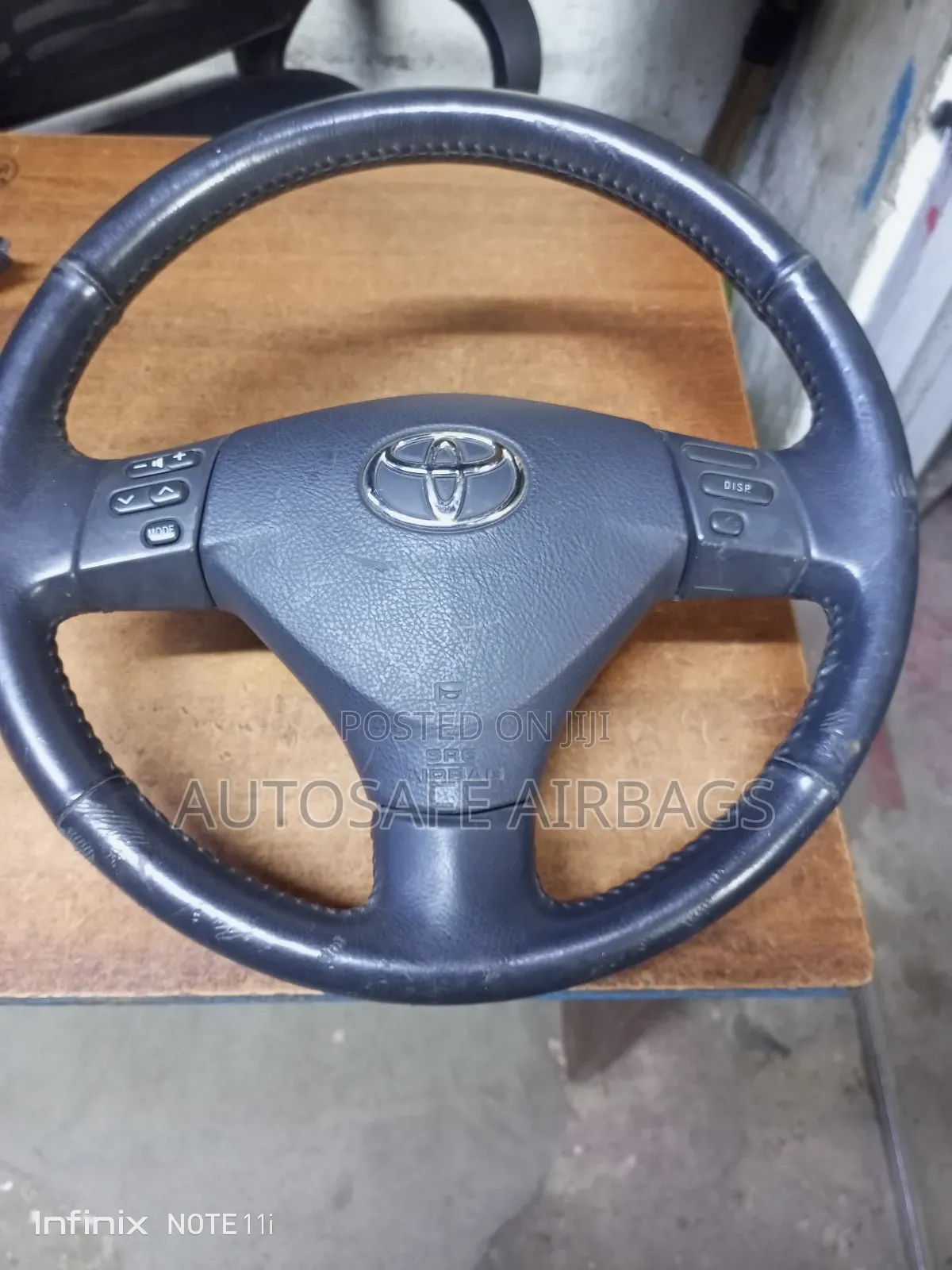 Harrier 240 Steering Wheel