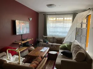 3bdrm Maisonette in Donholm for sale