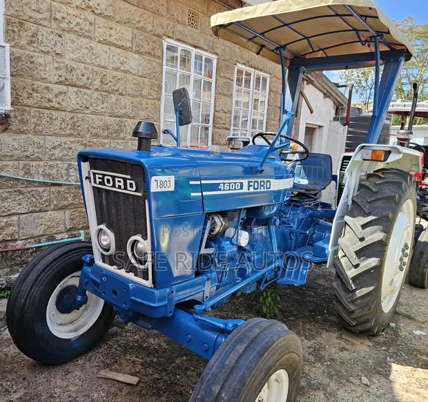 Tractor Ford - thumbnail 4