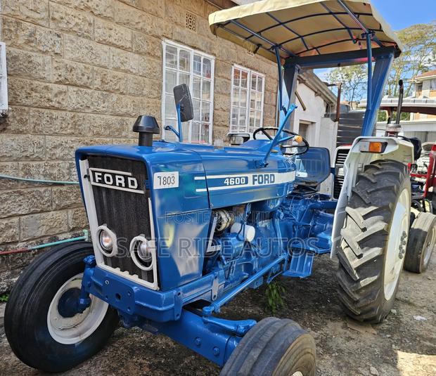 Tractor Ford - thumbnail 7