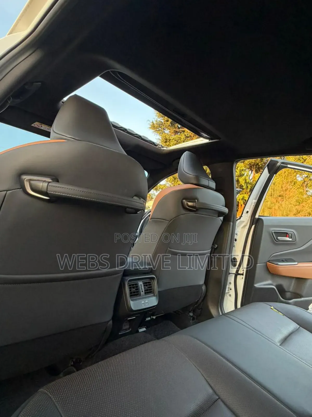 Toyota Crown XLE 2023 White