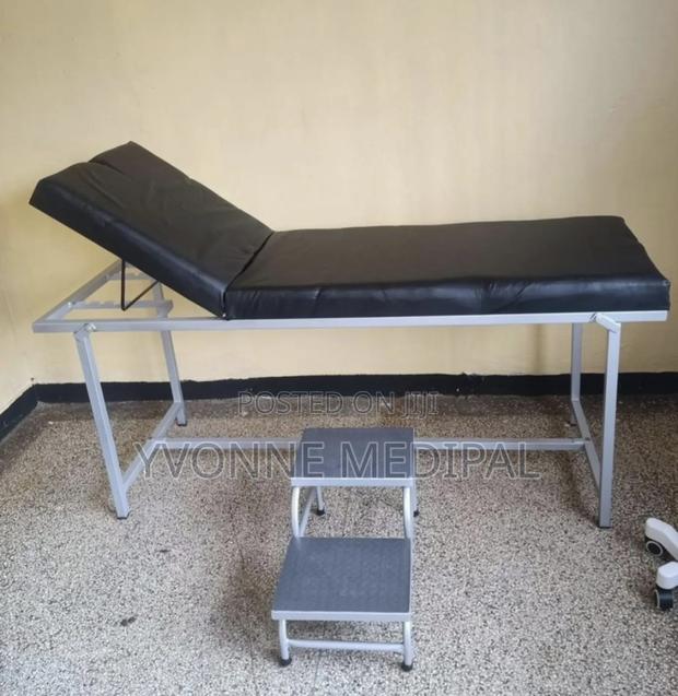 Examination Couch - thumbnail 3