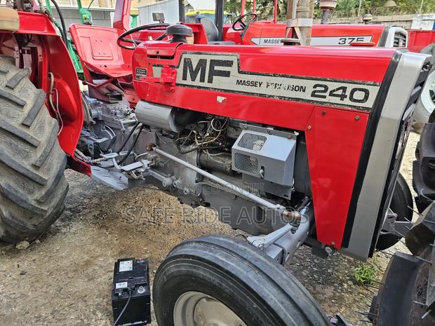 Massey Ferguson 240 - thumbnail 3