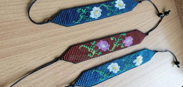 Custom Made Flower Beaded Bracelets - thumbnail 2