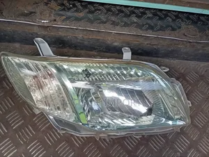 Fielder 2010 Headlight