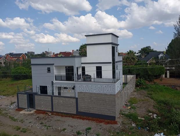 5bdrm Maisonette in Varsity Ville, Kamakis for sale