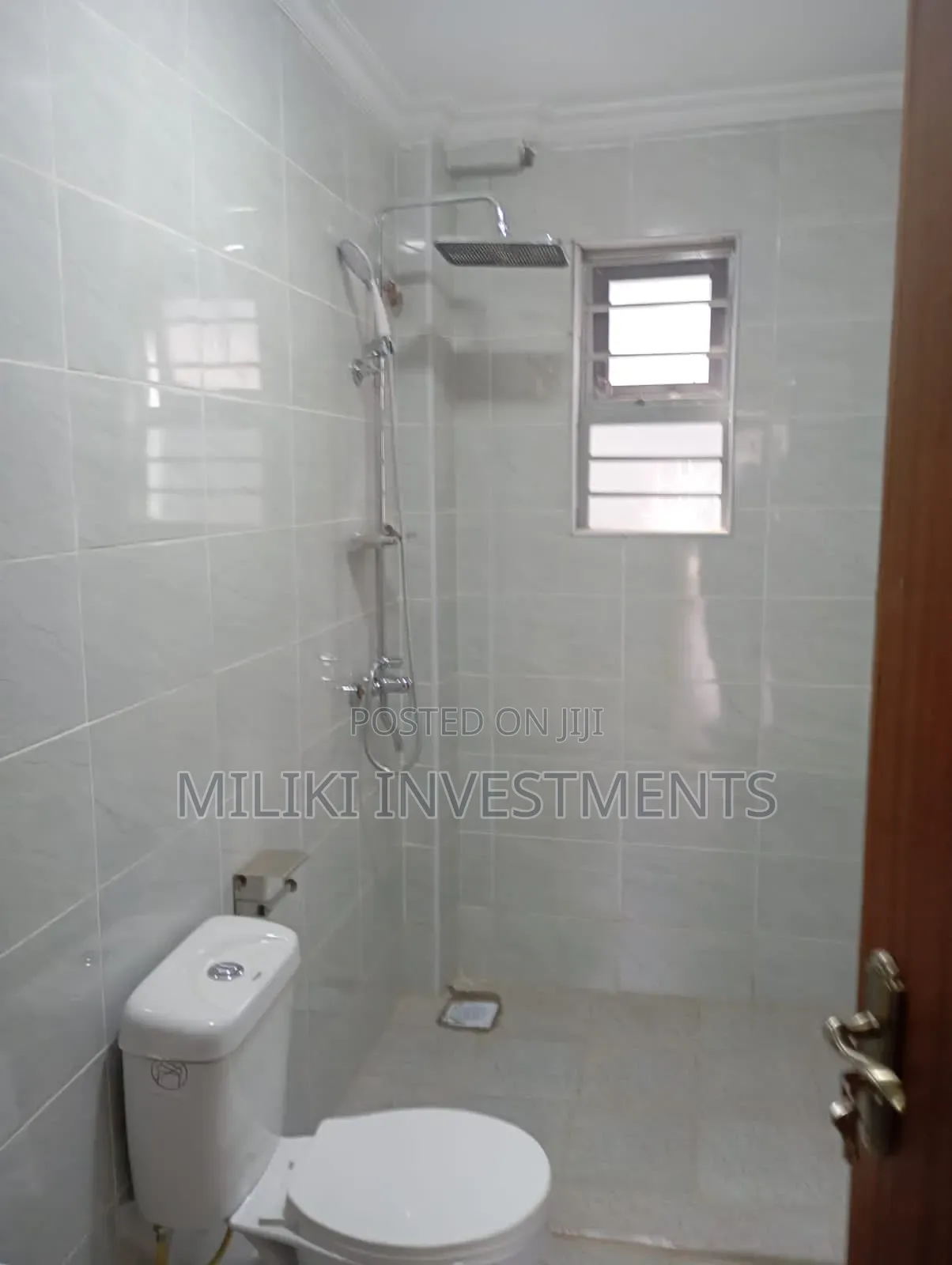 5bdrm Maisonette in Varsity Ville, Kamakis for sale