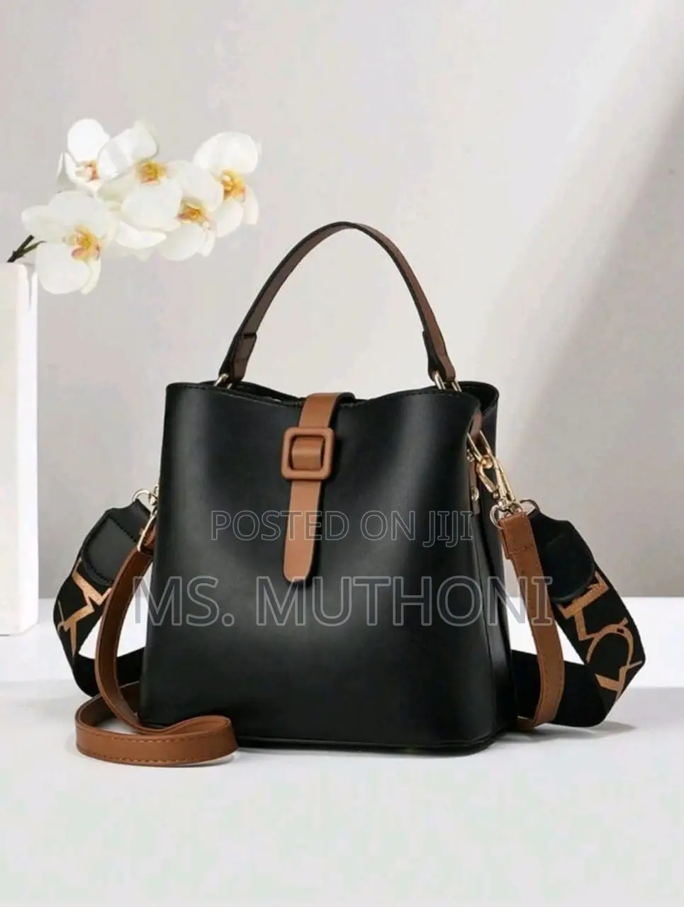 Minimalist Nicole Doris Bucket Bag for Women