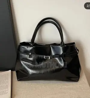 Minimalist Vintage Style Leather Detachable Buckle Tote Bag