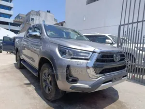 Toyota Hilux Revo Double Cab Deisel 2.8 RWD 2021 Gray