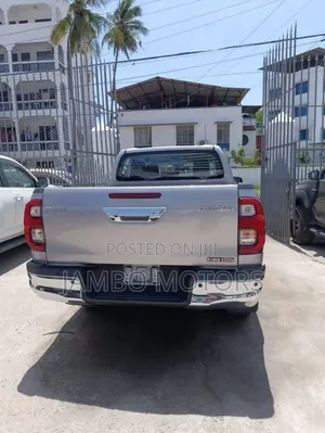 Toyota Hilux Revo Double Cab Deisel 2.8 RWD 2021 Gray