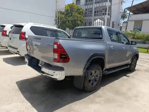 Toyota Hilux Revo Double Cab Deisel 2.8 RWD 2021 Gray