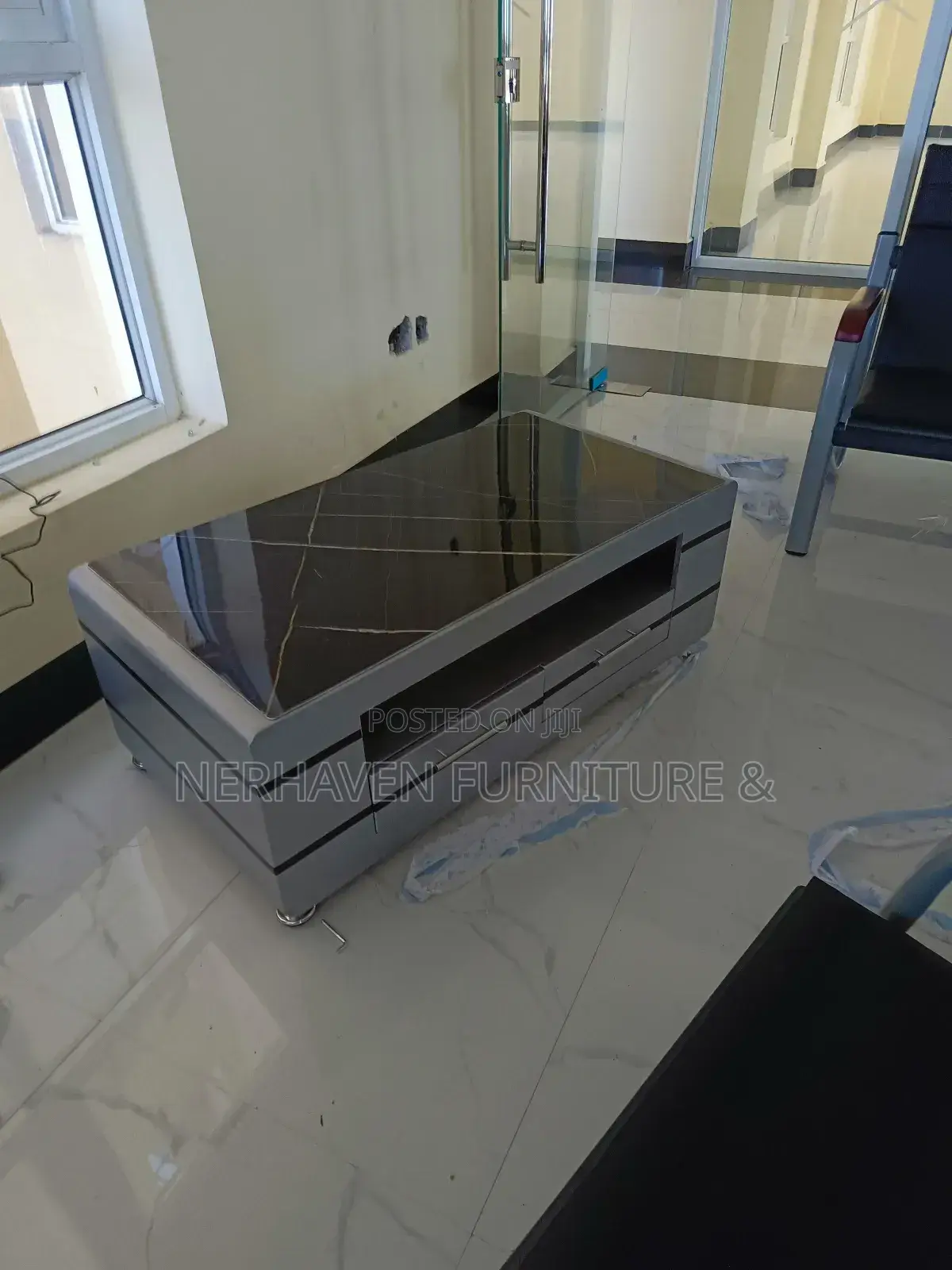 Modern Living Space Coffee Table – Elegant Stylish