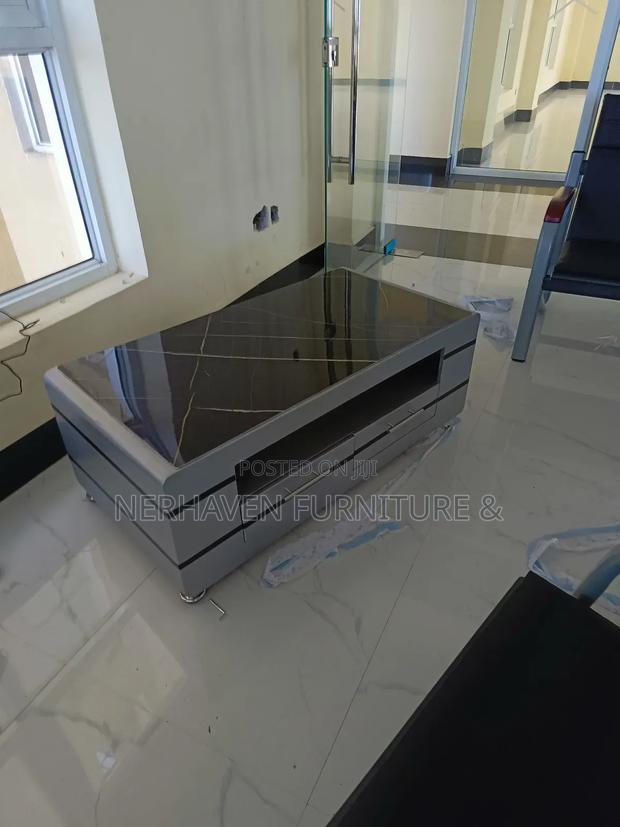 Modern Living Space Coffee Table – Elegant Stylish - thumbnail 2