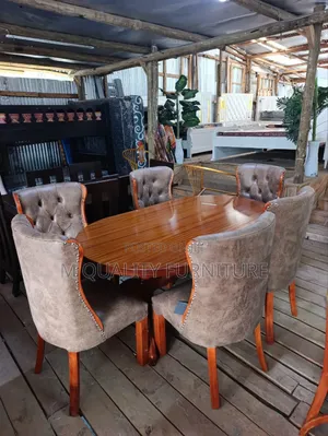 Classy 6-Seater Dining Room Set