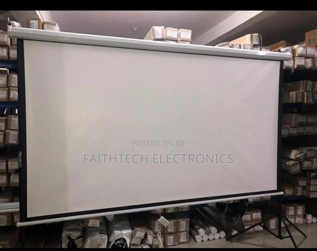 Manual Projector Screen 2m by 2m - thumbnail 2