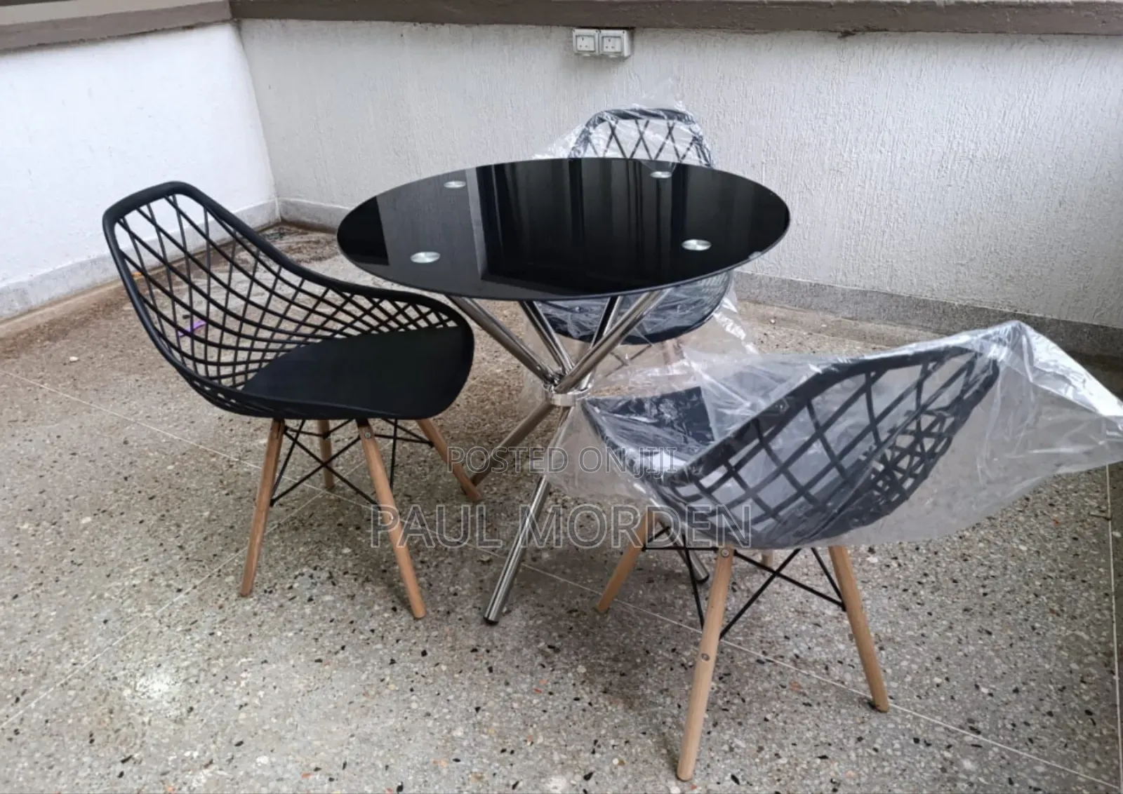 Outdoor Dining Table With Eames Chair