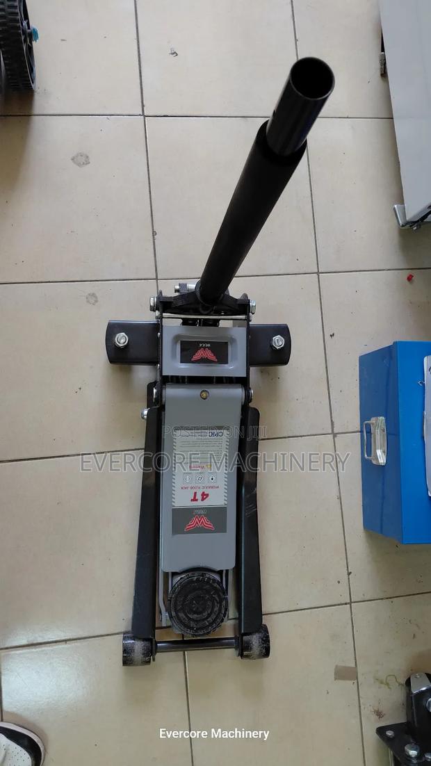 Heavy Duty 4tonne Hydraulic Floor Jack - thumbnail 3