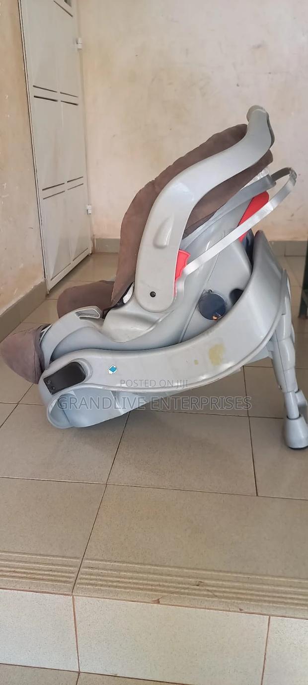 Original Graco Baby Car Seat - thumbnail 3