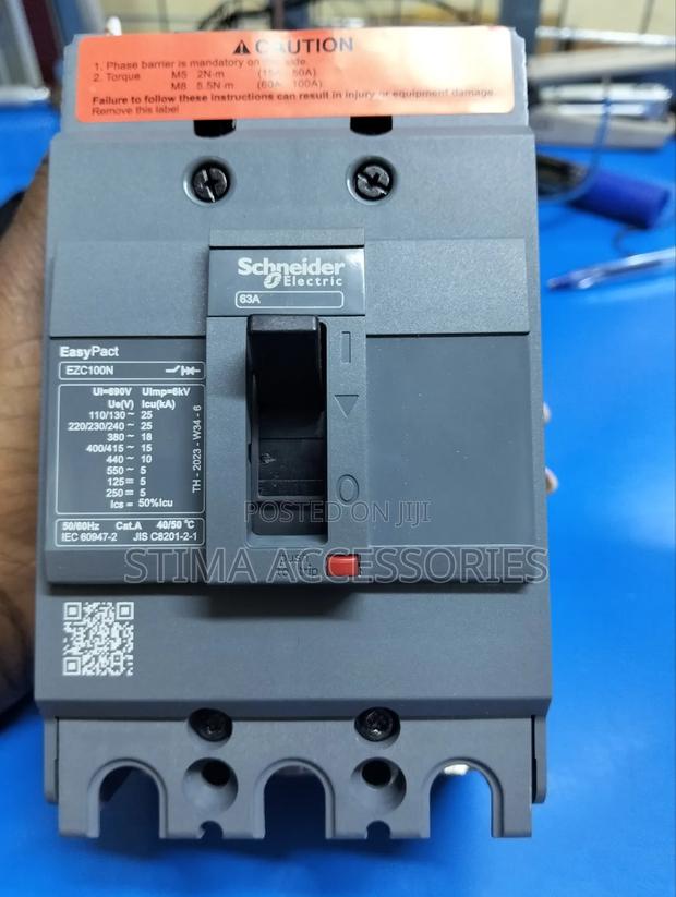 Schneider McCb
